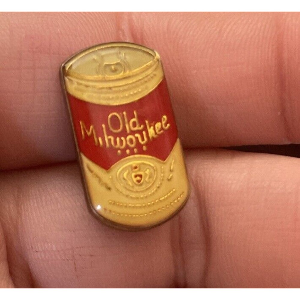 VINTAGE Old Milwaukee Beer Pin Can of Beer Lapel Pin